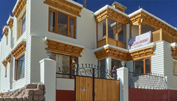 Deluxe Hotels in Ladakh