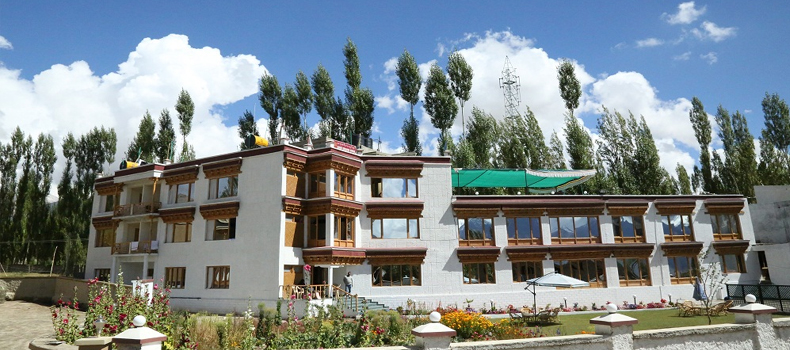 Deluxe Hotels In Ladakh