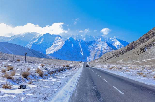 Ladakh Winter tour Packages