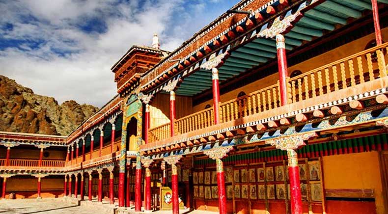 Ladakh tour packages